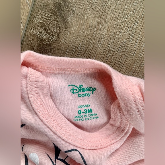 0-3 months jeggings and two onesies all in EUC. - Picture 2 of 3